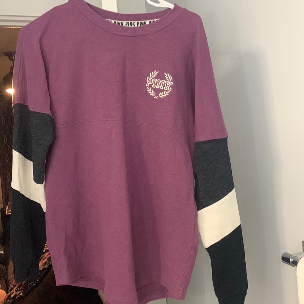 Long sleeve PINK crewneck sweatshirt